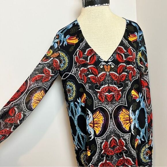 Alice & Olivia Floral Print Long Sleeve V Neck Blouse size Small (184) - Picture 2 of 6